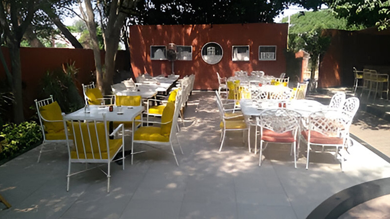 Roman Elegance Restaurant Outdoor Area